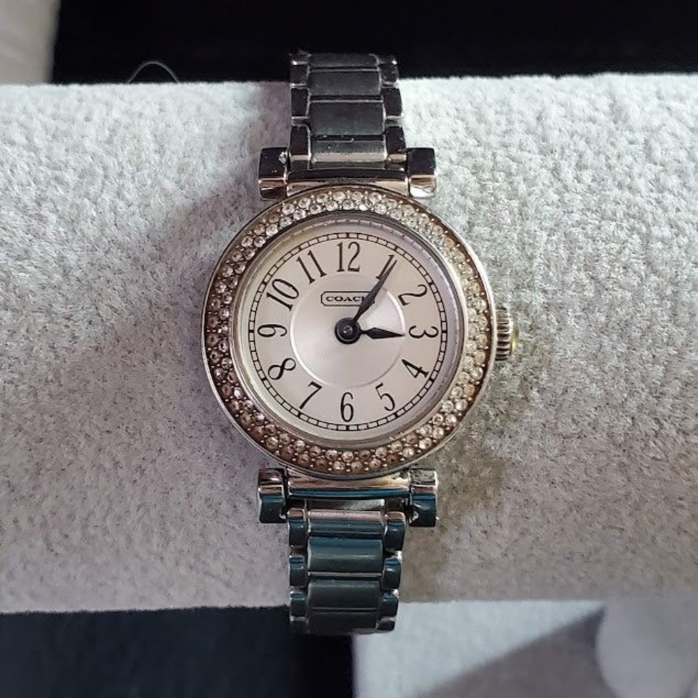 COACH Womens Silver Crystal Bezel Watch White Dial Bracelet Quartz Fresh Battery
